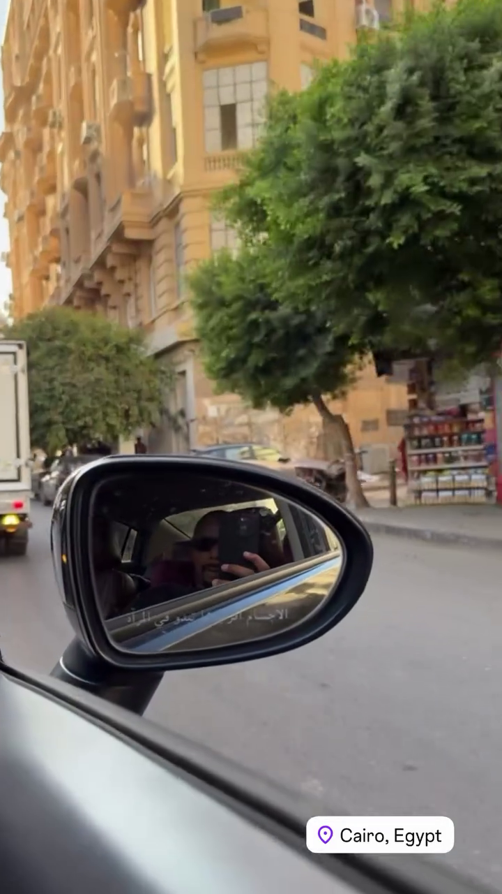 الأمريكي ثيودور يصل القاهرة