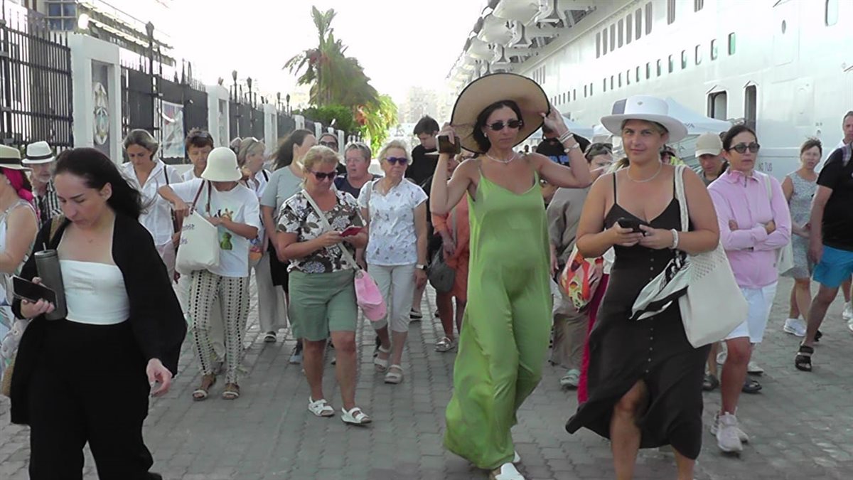 وصول السفينة