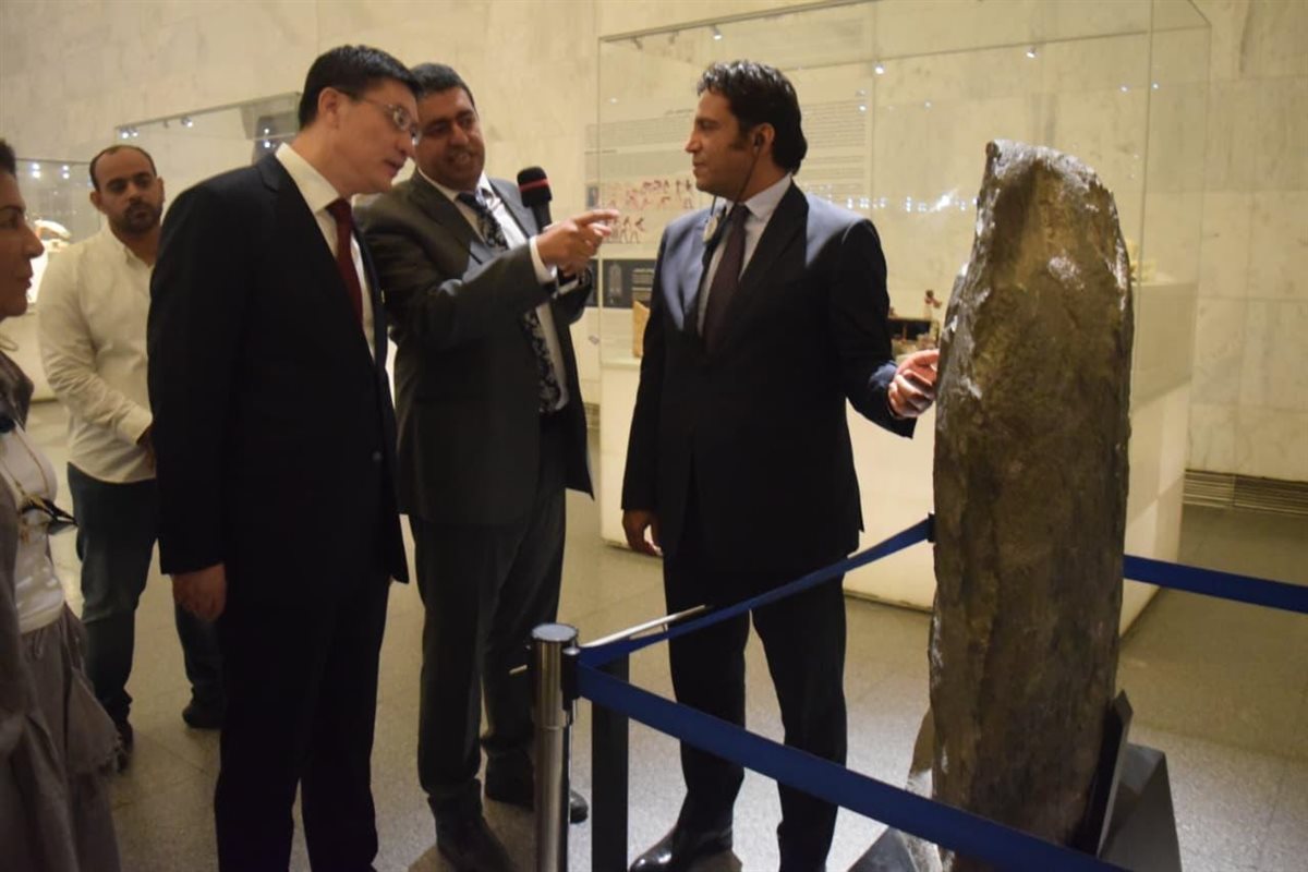 وفد صيني يزور المتحف القومي للحضارة المصرية بالفسطاط