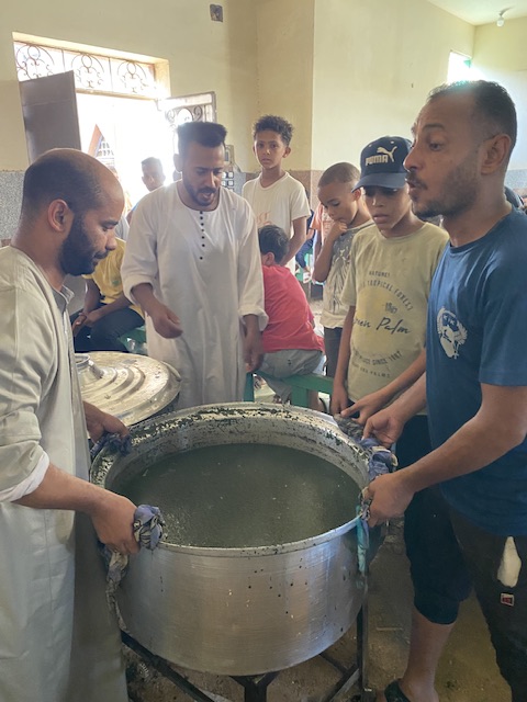 بالملوخية أهالي العقاربة يحتفلون بالمولد النبوي الشريف