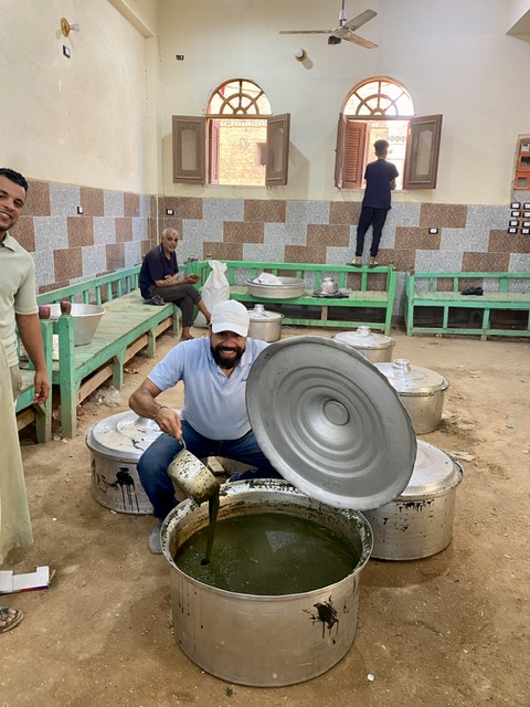 بالملوخية أهالي العقاربة يحتفلون بالمولد النبوي الشريف
