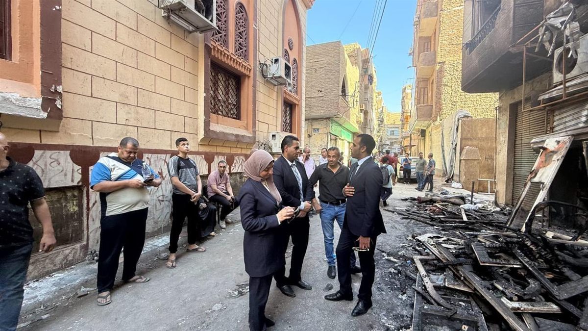 النيابة الإدارية تعاين موقع حريق