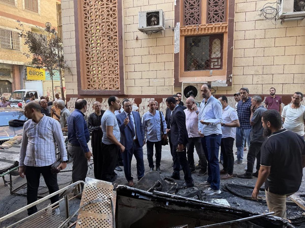 النيابة الإدارية تعاين موقع حريق