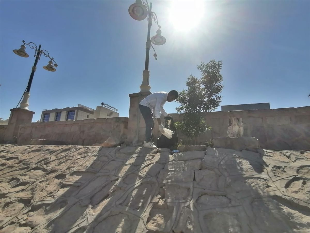 تنظيف النيل بالأقصر 