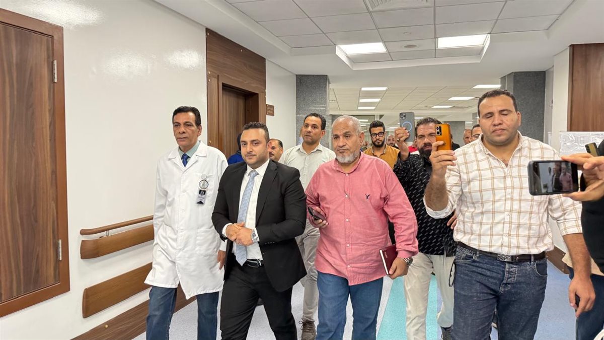 جولة الإعلامين بمبنى هيئة الرعاية والمجمع الطبي