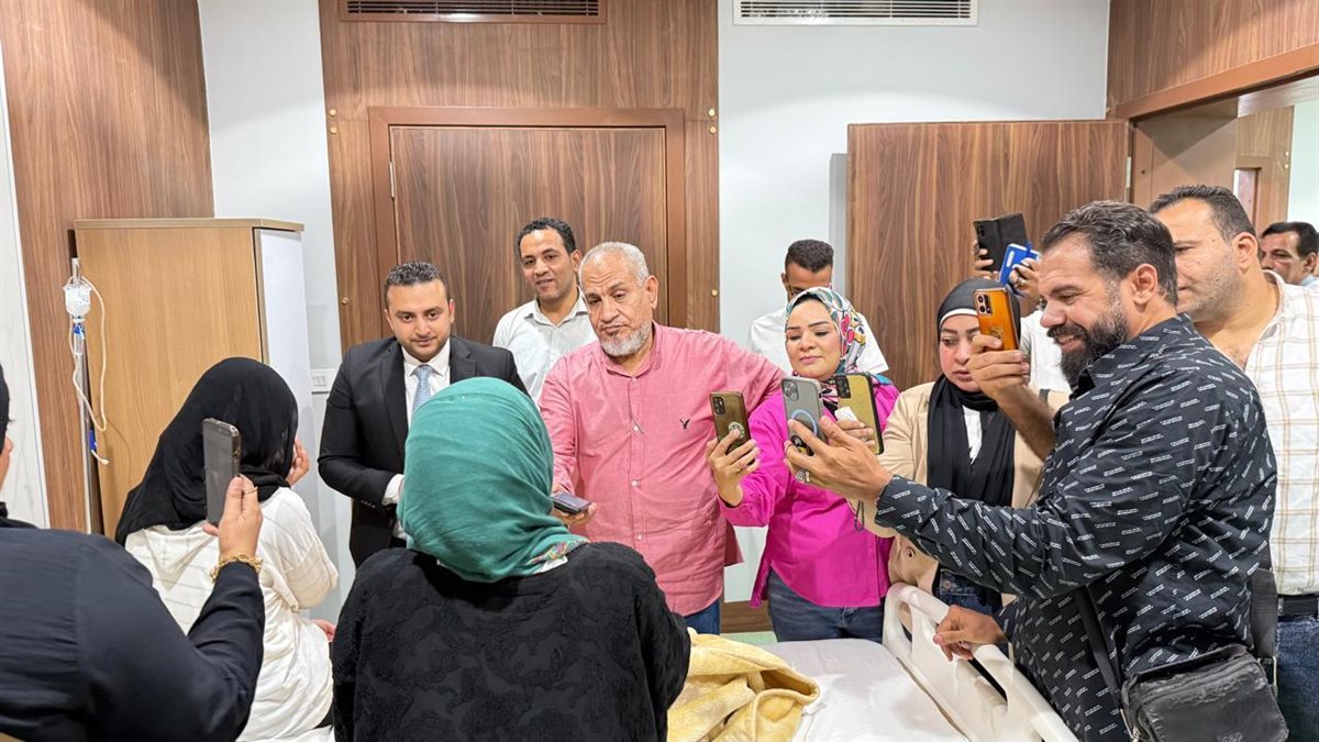 جولة الإعلامين بمبنى هيئة الرعاية والمجمع الطبي