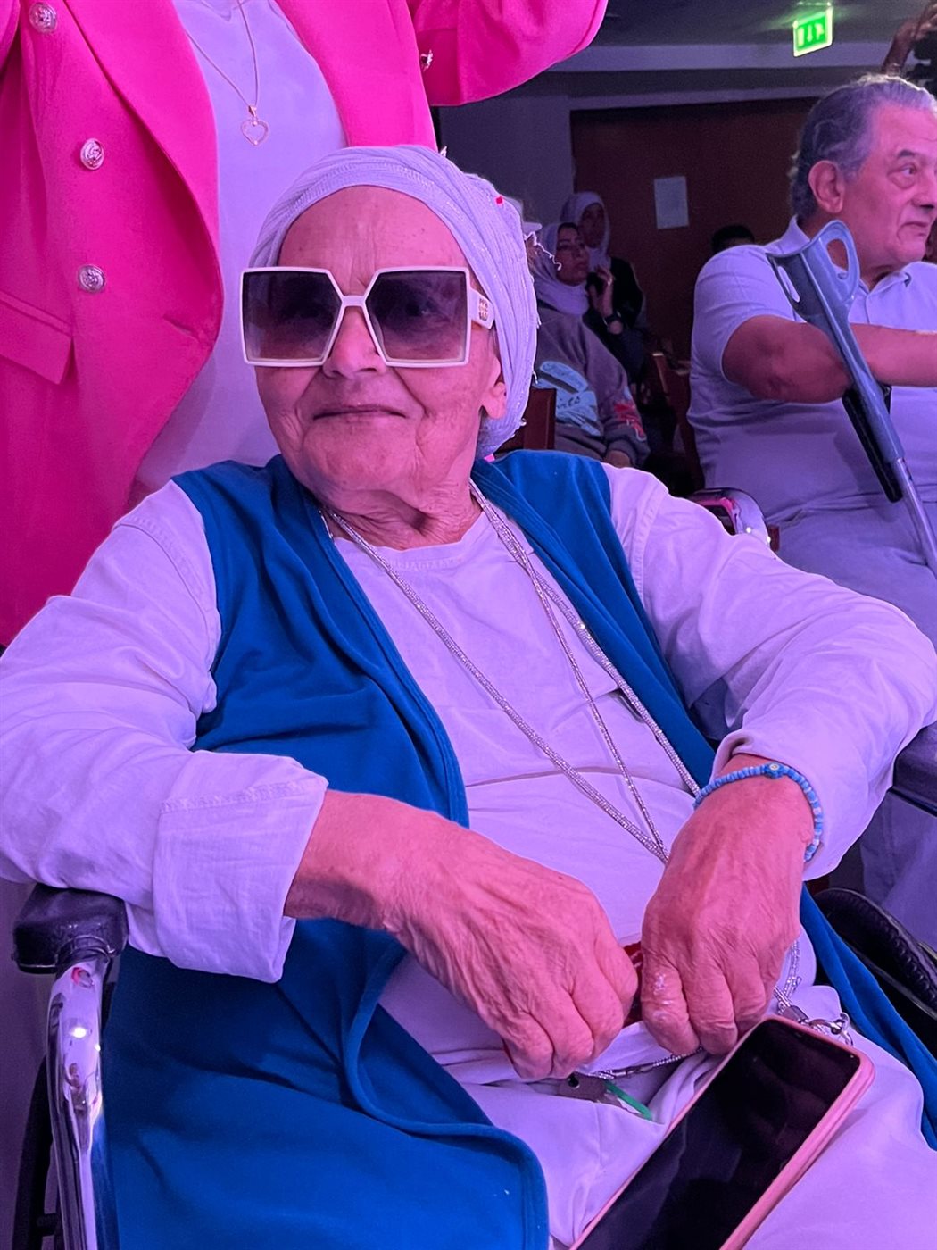 نقابة المهن التمثيلية برعاية أشرف زكي تنظم احتفالية إنسانية بدار كبار الفنانين<br>