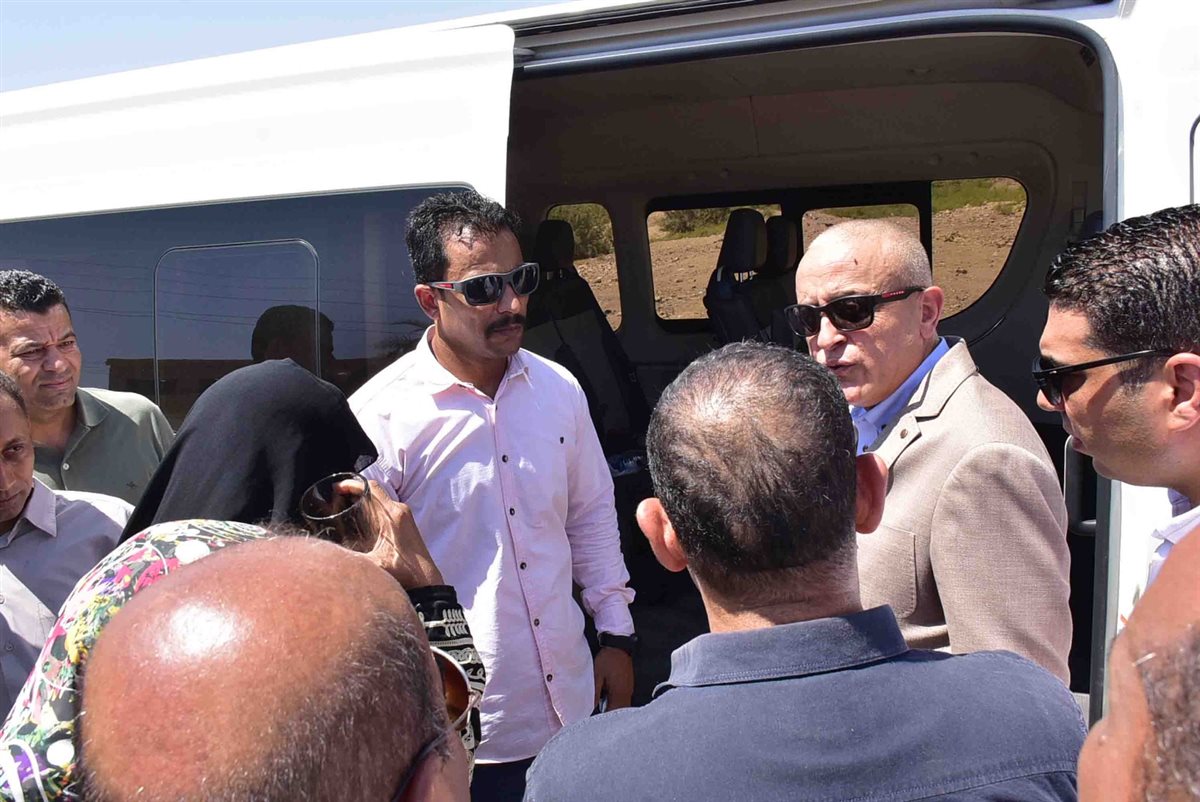 محافظ الأقصر وجولة في إسنا 