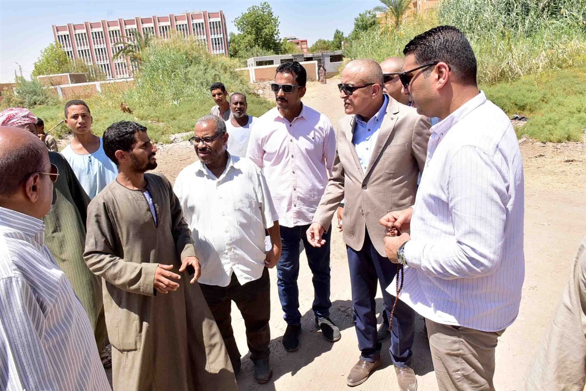 محافظ الأقصر وجولة في إسنا 