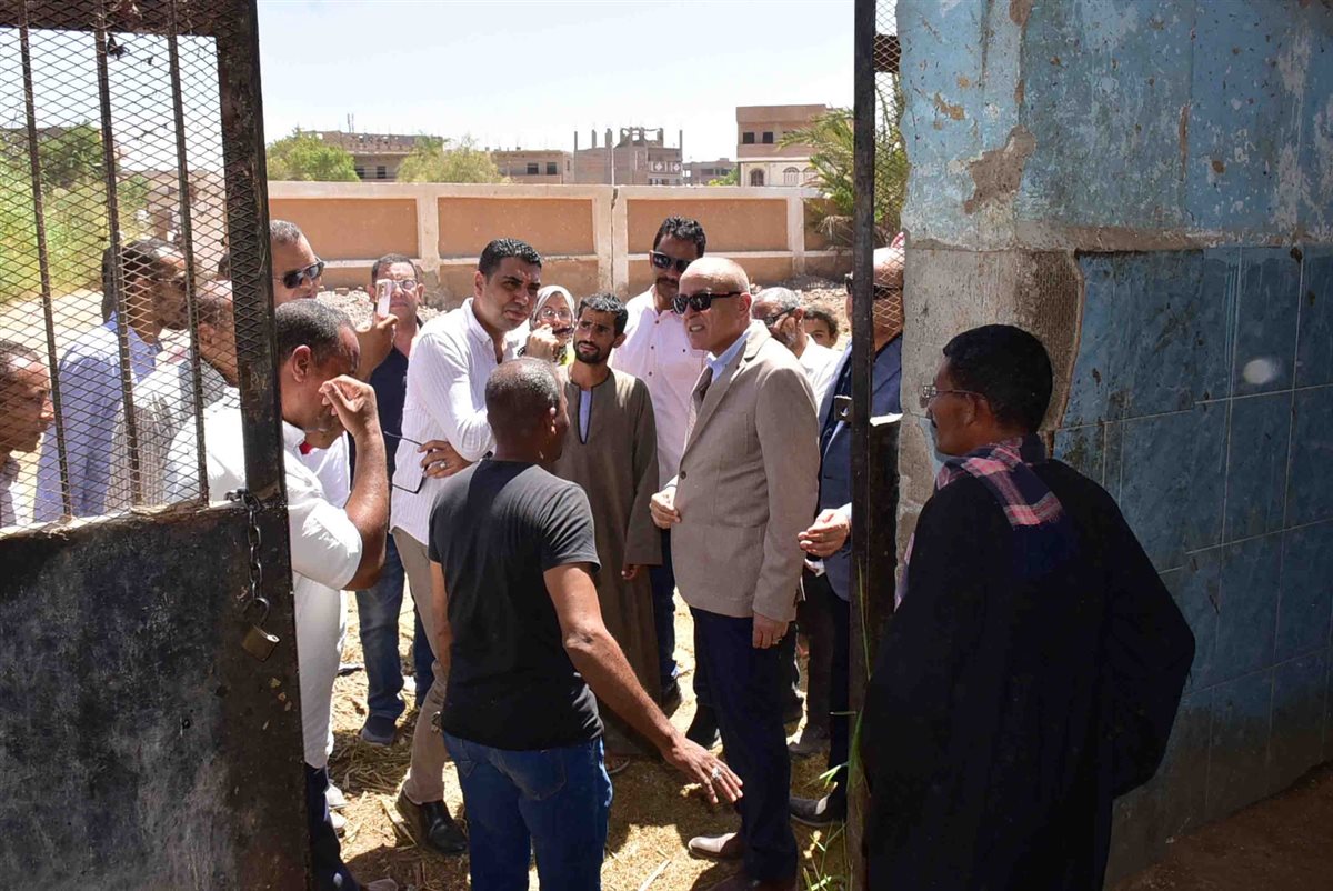 محافظ الأقصر وجولة في إسنا 