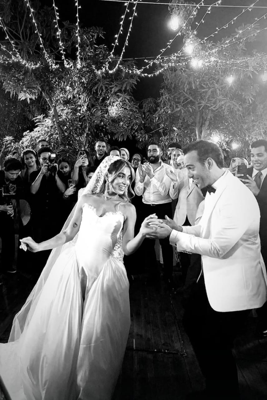 الصور الأولى من حفل زفاف الفنانة هاجر السراج