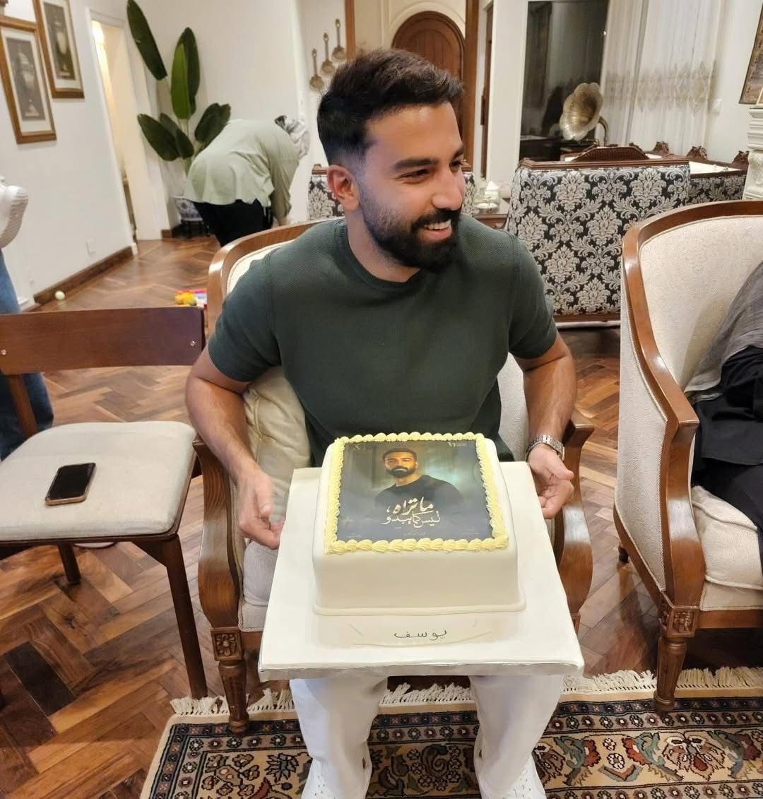 حازم إيهاب يحتفل بنجاح حكاية هند إحدى حكايات مسلسل ما تراه ليس كما يبدو