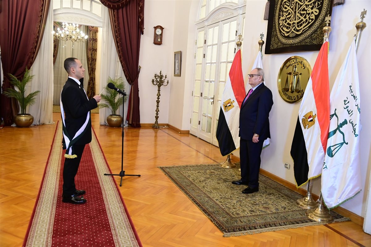 <strong>القضاة والقاضيات الجُدد يؤدون اليمين القانونية أمام رئيس مجلس الدولة</strong>