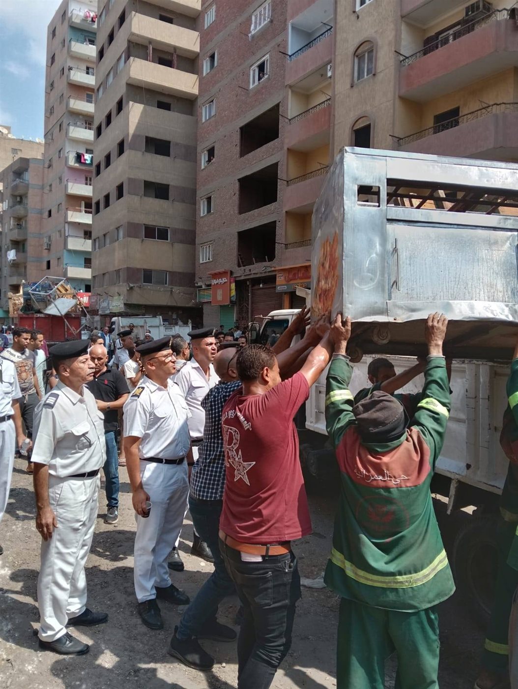  رفع 450 حالة إشغال من شارع مستشفى الصدر بالعمرانية