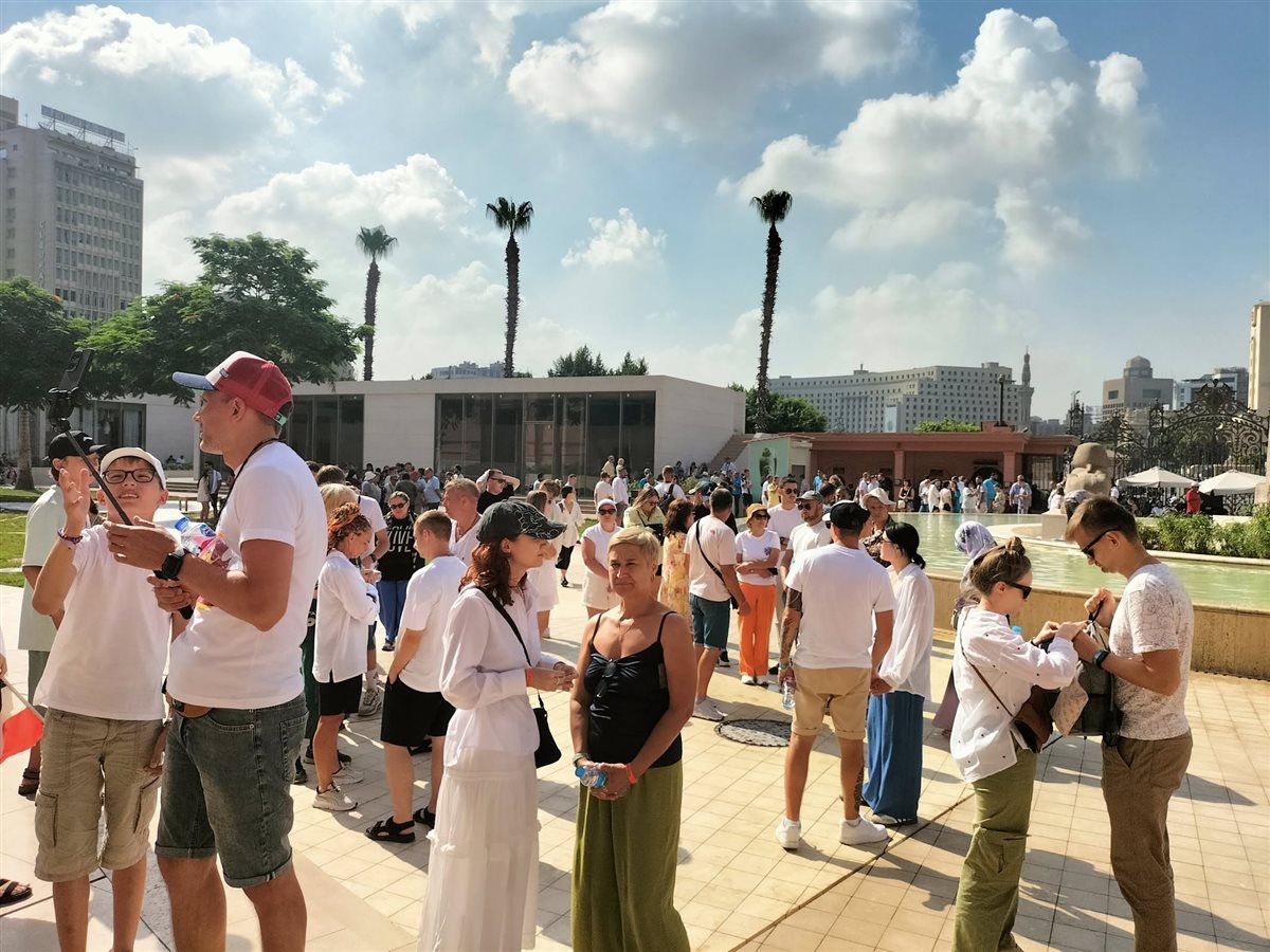 المتحف المصري بالتحرير يستقبل مئات السائحين