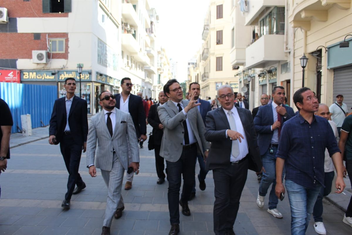 الوزير يتفقد شارع النبي دانيال