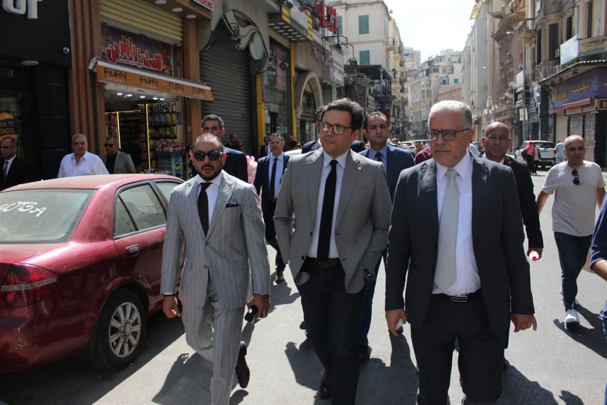 الوزير يتفقد شارع النبي دانيال