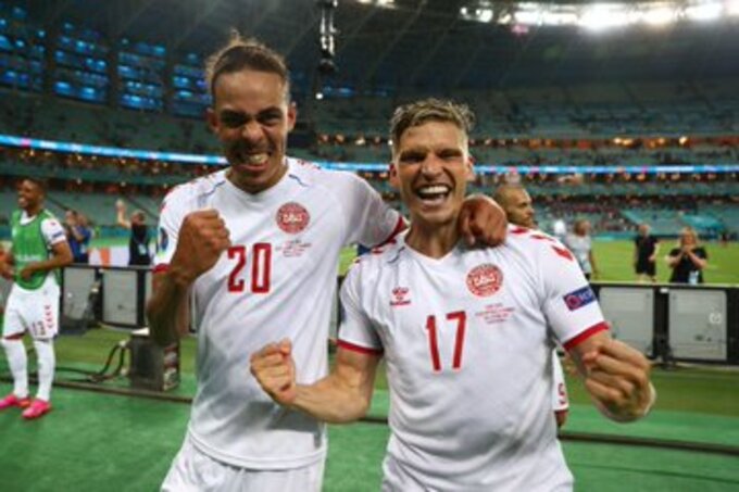 القنوات الناقلة لمشاهدة مباراة منتخب اليونان ومنتخب الدنمارك بث مباشر اليوم