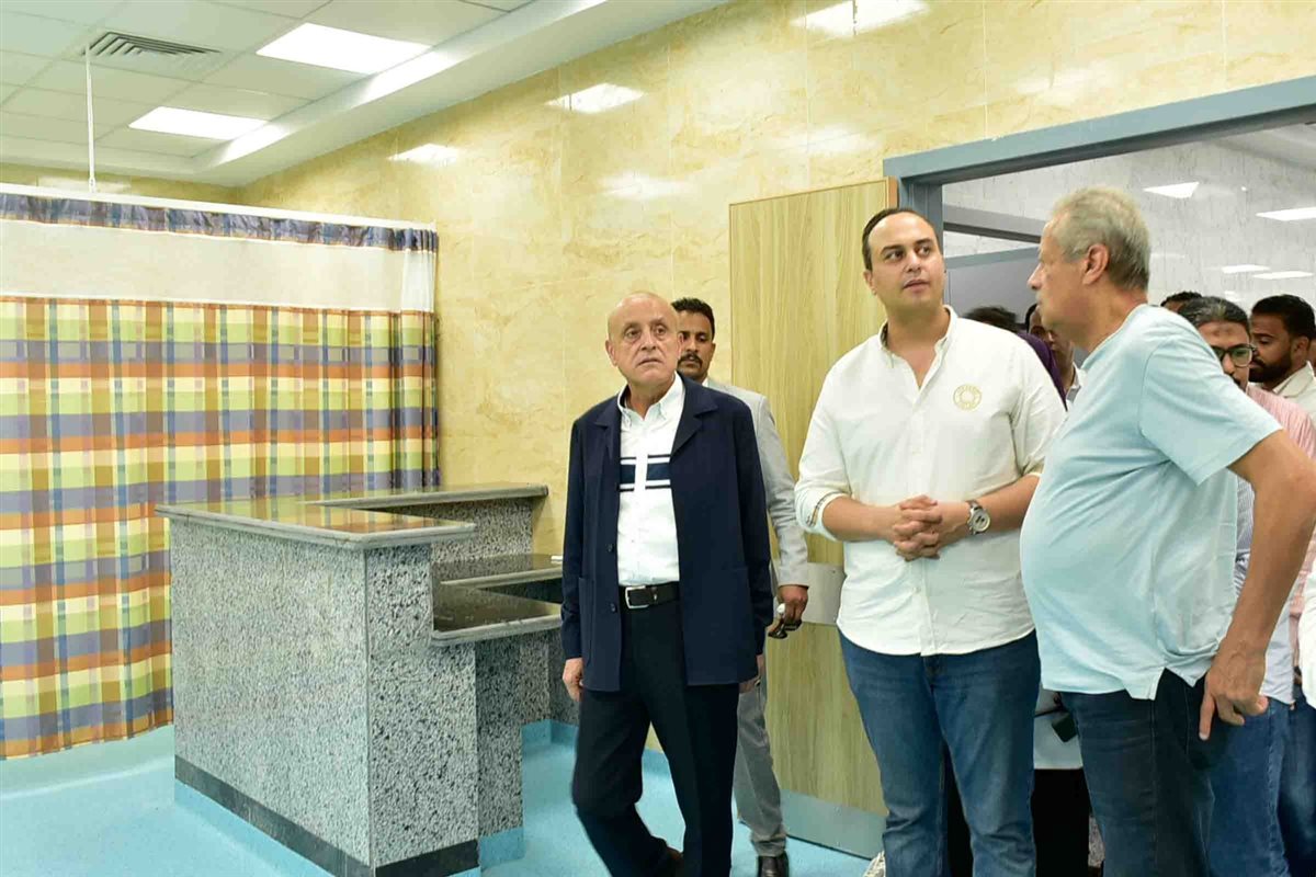 جولة المحافظ ورئيس هيئة الرعاية الصحية 