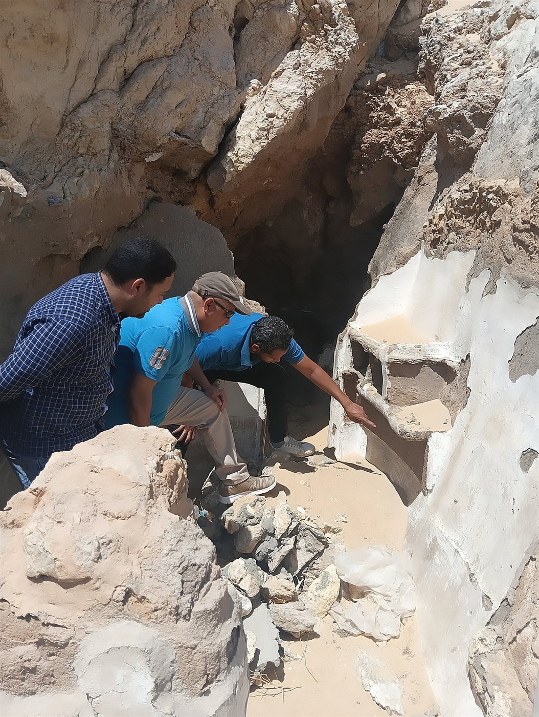 أعمال الترميم والصيانة بالموقع القبطي في مير بأسيوط