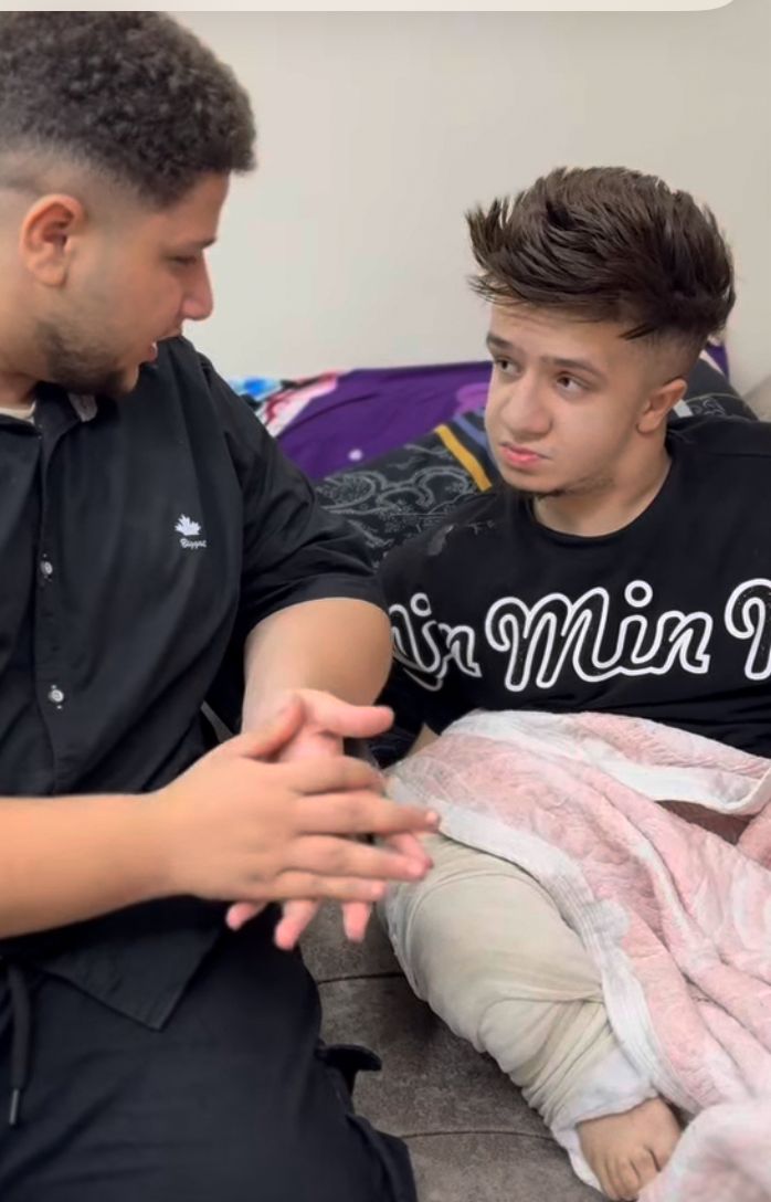 <strong>التيك توك عمر فرج وشقيقه صاحب شخصية أم عمر</strong>