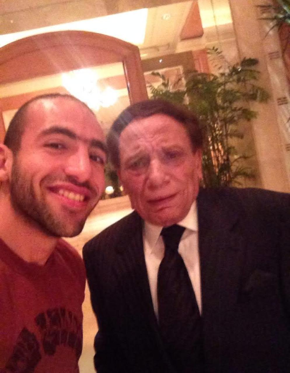 المطرب عمرو ستين