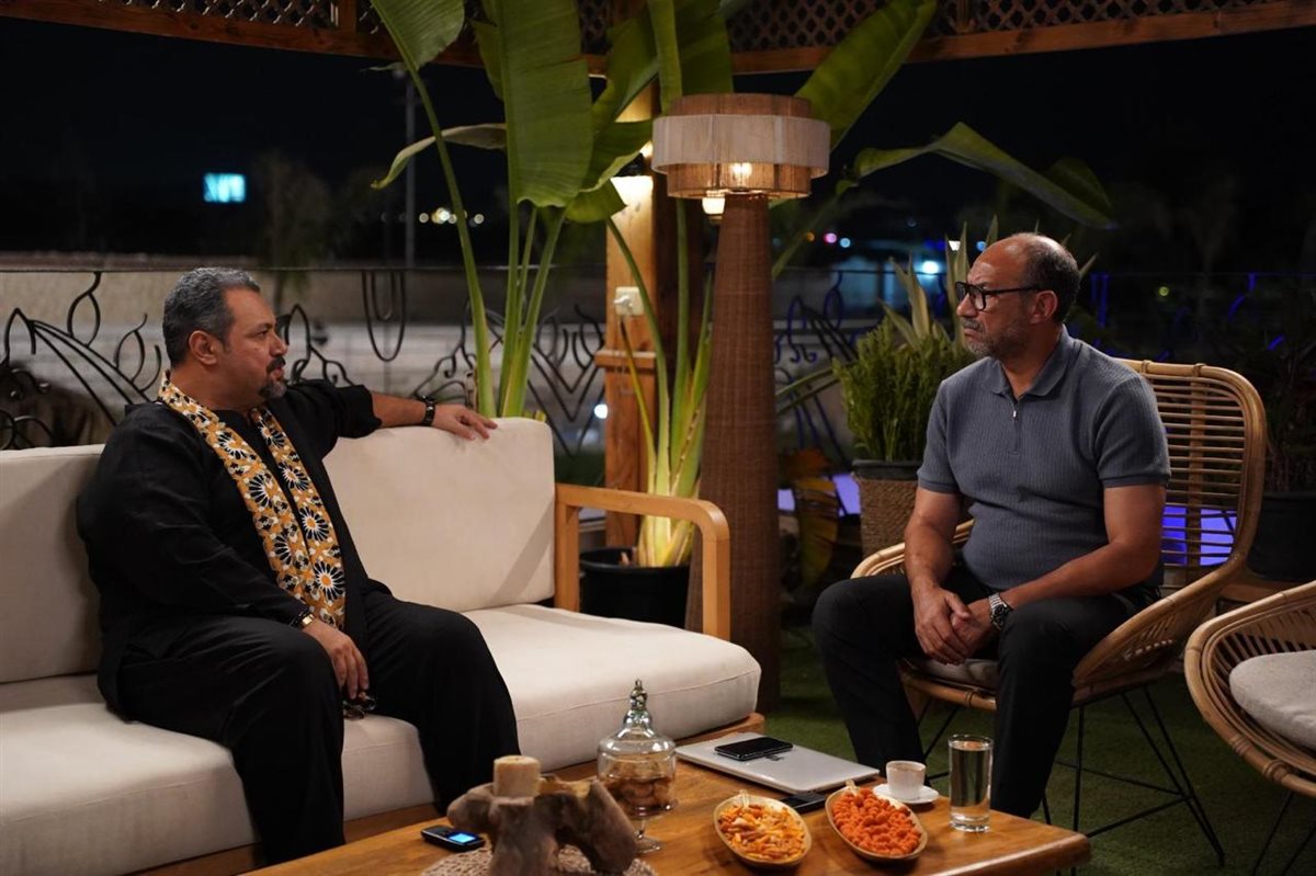 مراد مكرم في حدوتة ماتراه ليس كما يبدو