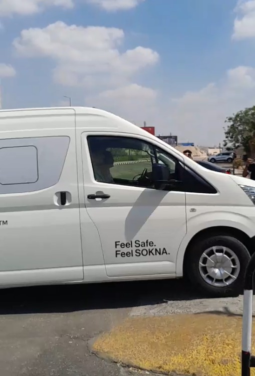 وصول جثمان المطرب عمرو ستين إلى مسجد الشرطة بالشيخ زايد استعدادًا لصلاة الجنازة