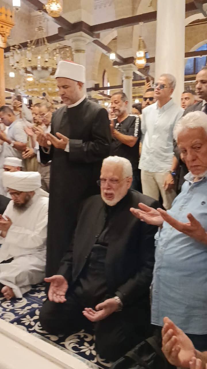 تشييع جنازة المستشار محمد حلمي قنديل صهر الراحل كمال الشاذلي بحضور وزير الأوقاف والشيخ علي الجفري
