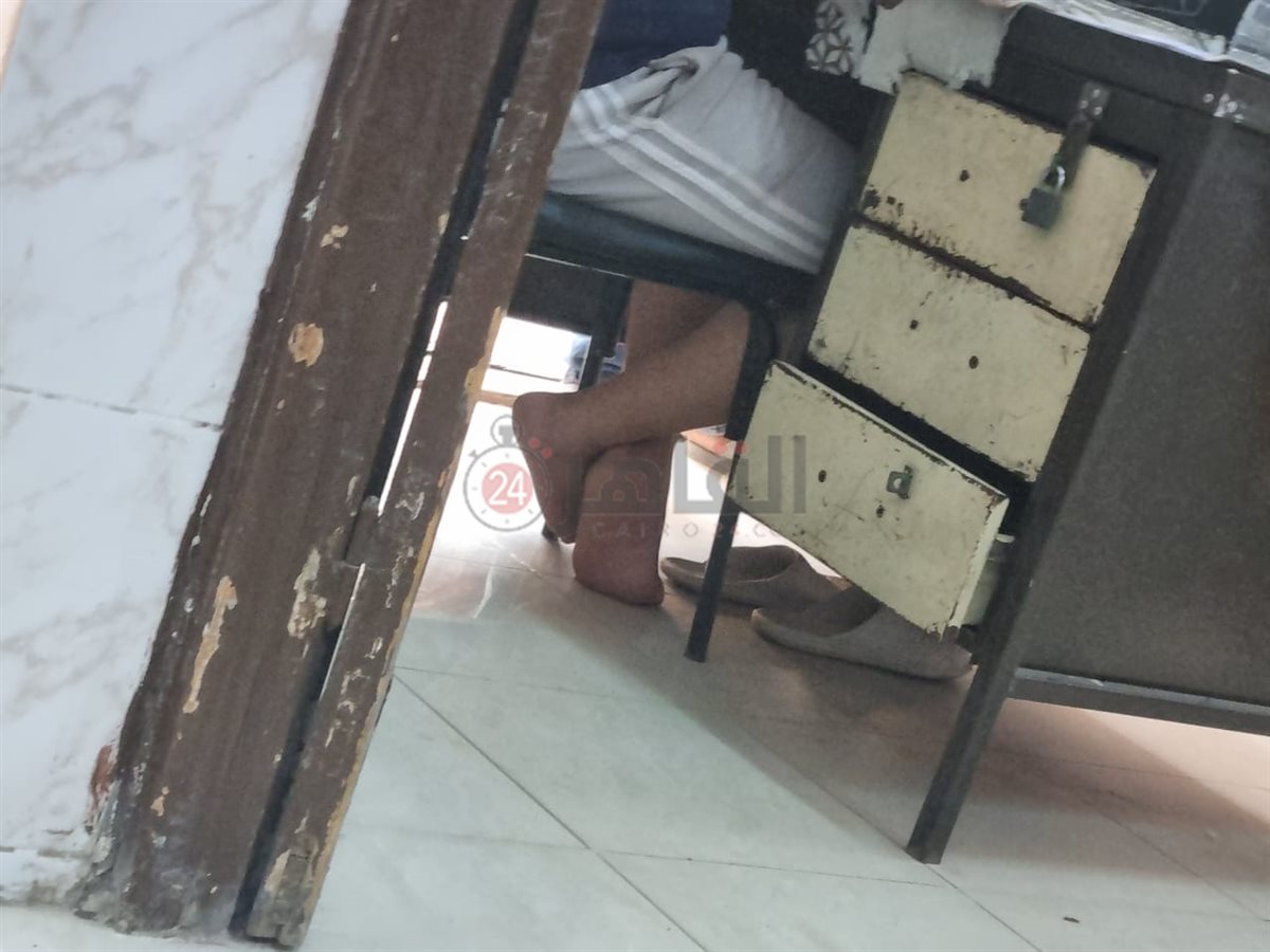 <strong>موظف بمكتب صحة الهرم بشبشب</strong>