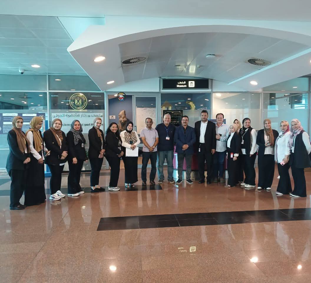 رئيس قطاع المتاحف يتفقد متحف مطار القاهرة الدولي