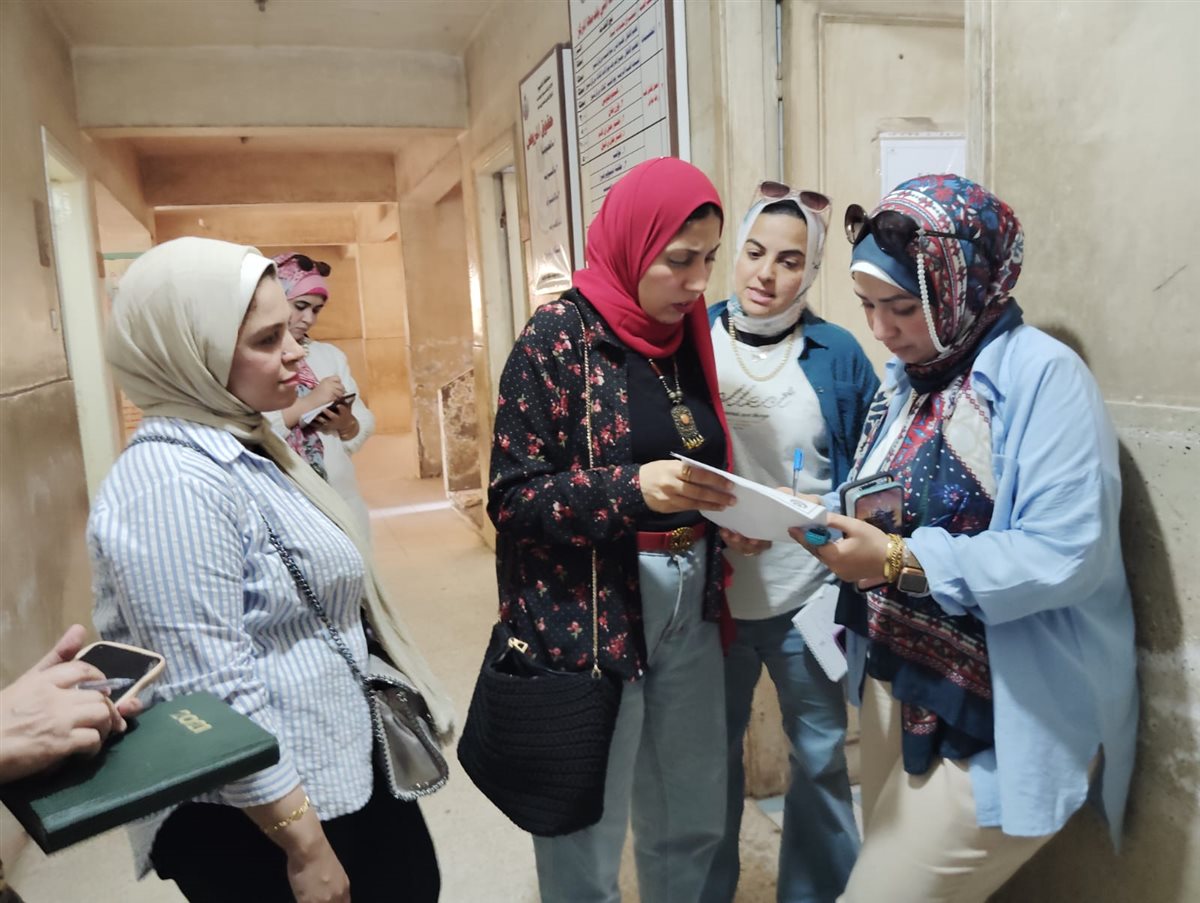 جانب من جولة وكيل وزارة الصحة