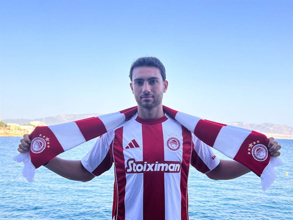 رسميًا.. نادي أوليمبياكوس اليوناني يعلن التاقد مع المهاجم المصري بلال مظهر