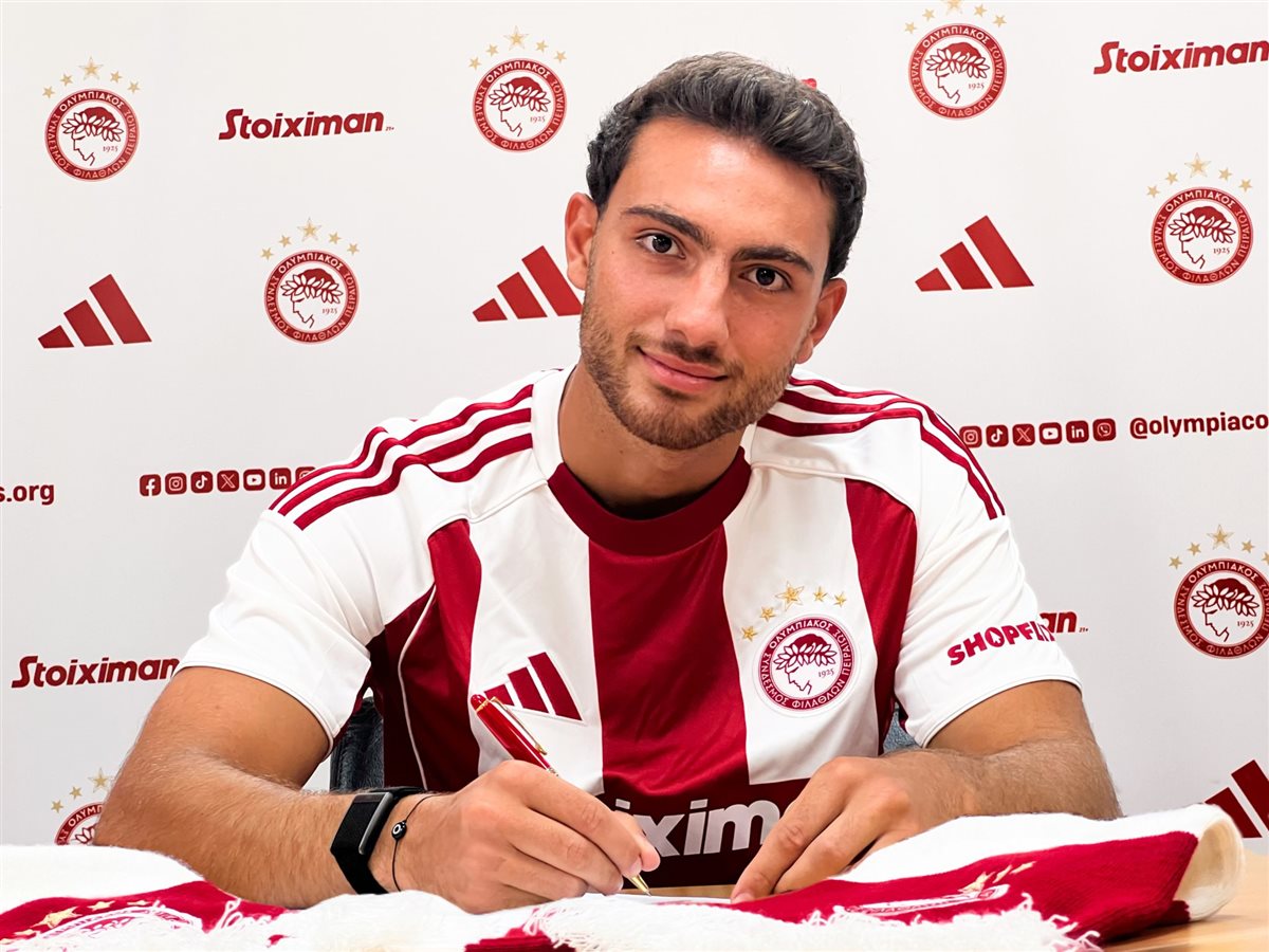 رسميًا.. نادي أوليمبياكوس اليوناني يعلن التاقد مع المهاجم المصري بلال مظهر