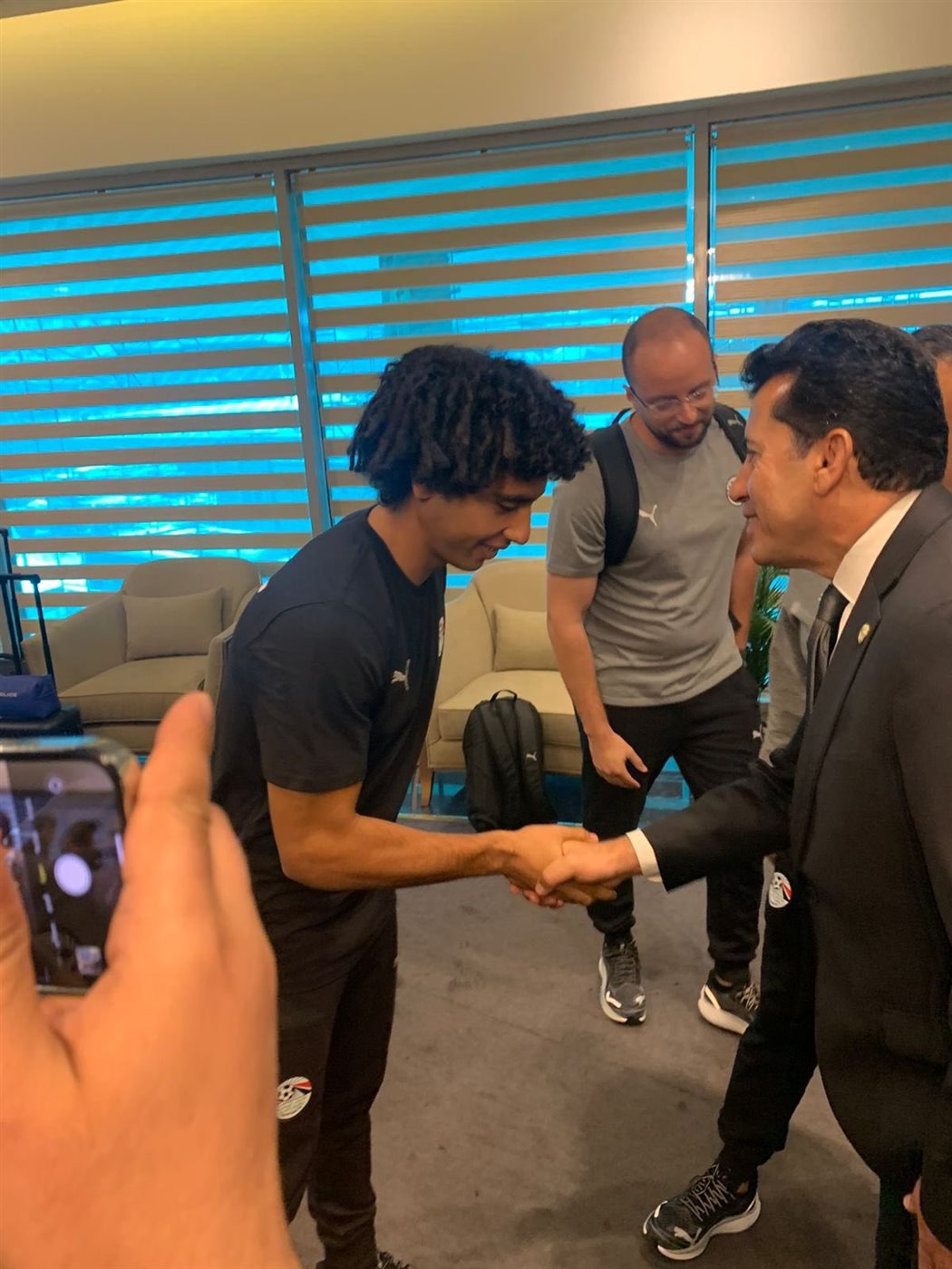 <strong>وزير الرياضة يدعم منتخب الشباب قبل السفر للمشاركة في كأس العالم</strong>