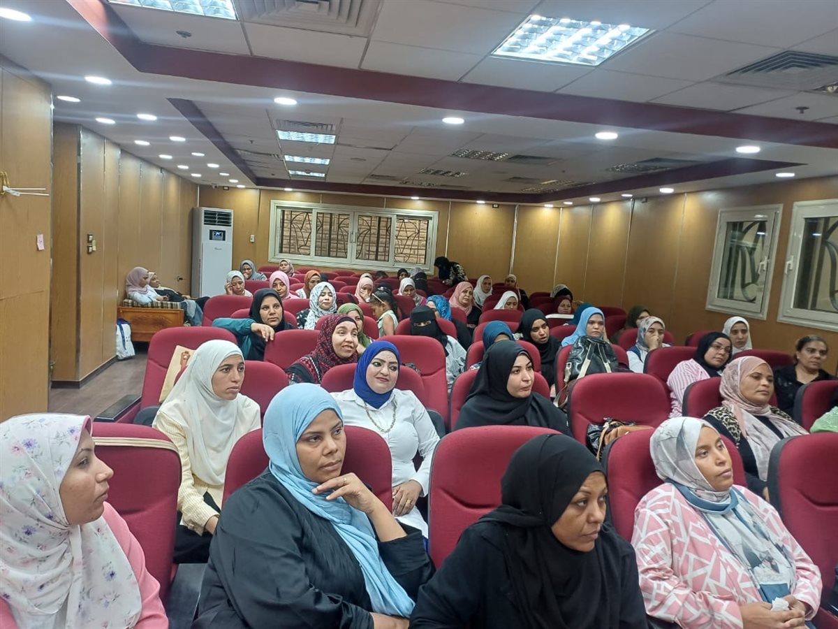 تدريب الرائدات الريفيات في الأقصر 