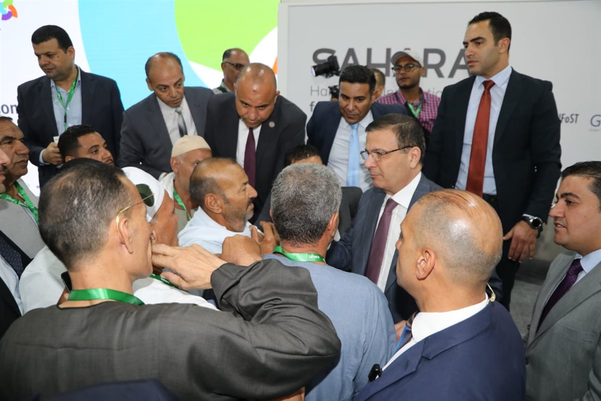 وزير الزراعة خلال الافتتاح