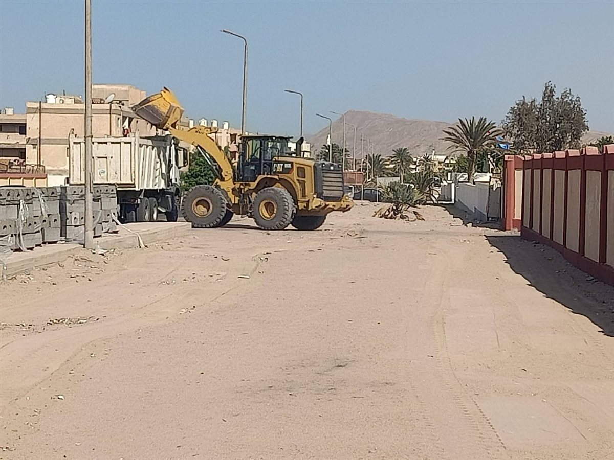 جانب من حملات النظافة