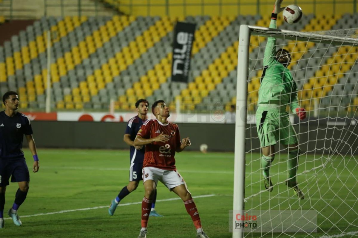 مباراة الأهلي وإنبي في الدوري الممتاز - الشوط الأول