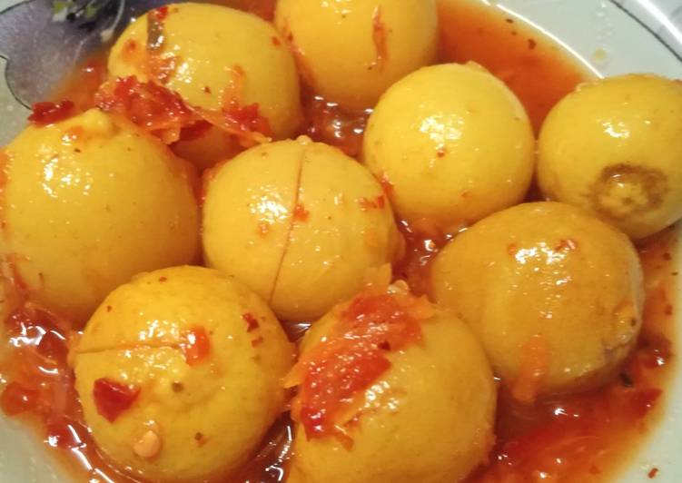 طريقة تخليل الليمون