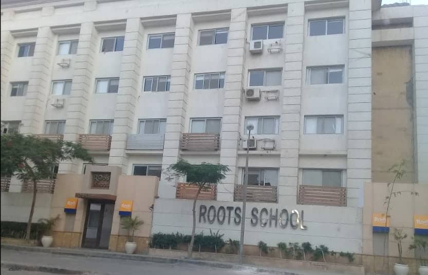 مدرسة الجذور للغات بمدينة نصر