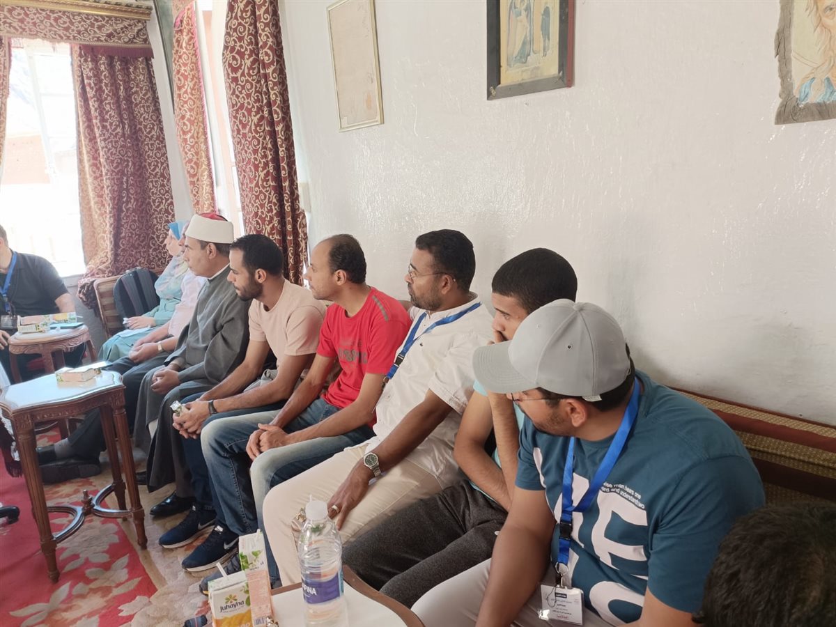أوائل الجمهورية في الثانوية الأزهرية يزورون دير سانت كاترين