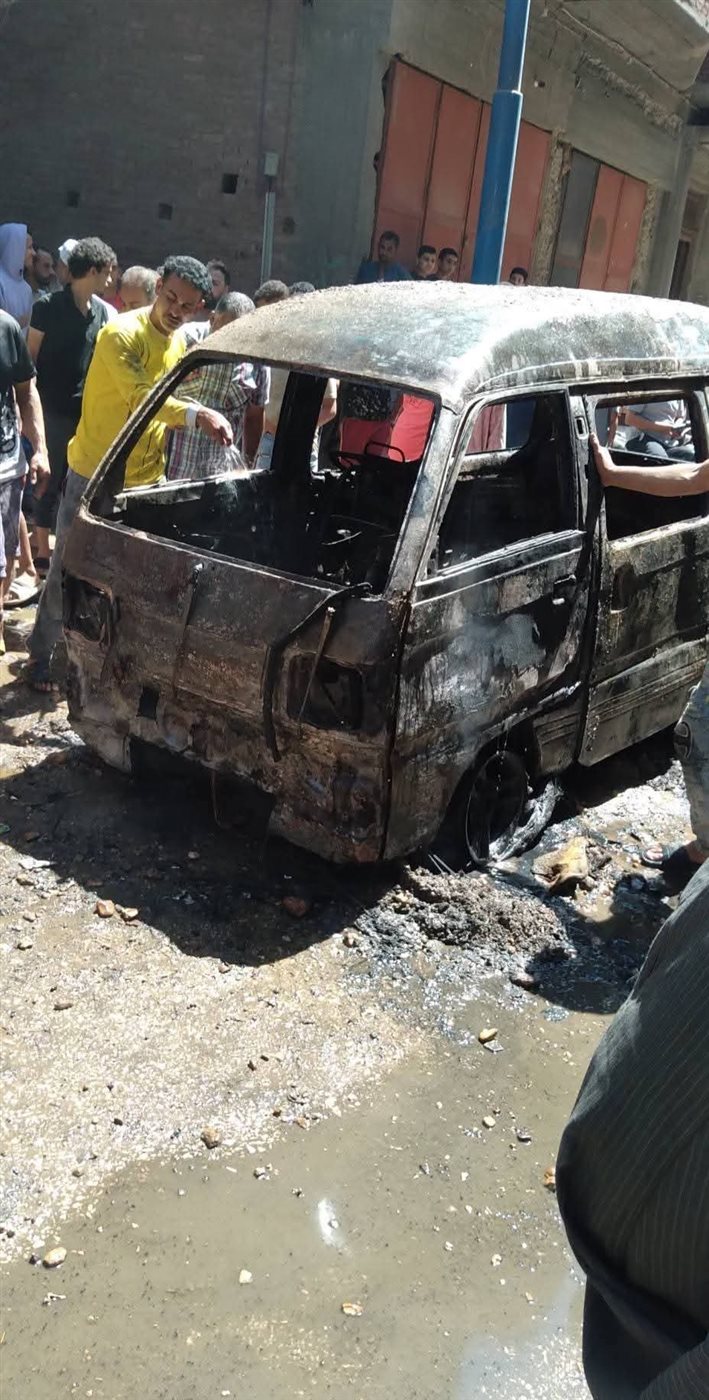 اندلاع حريق في سيارة ملاكي بديروط