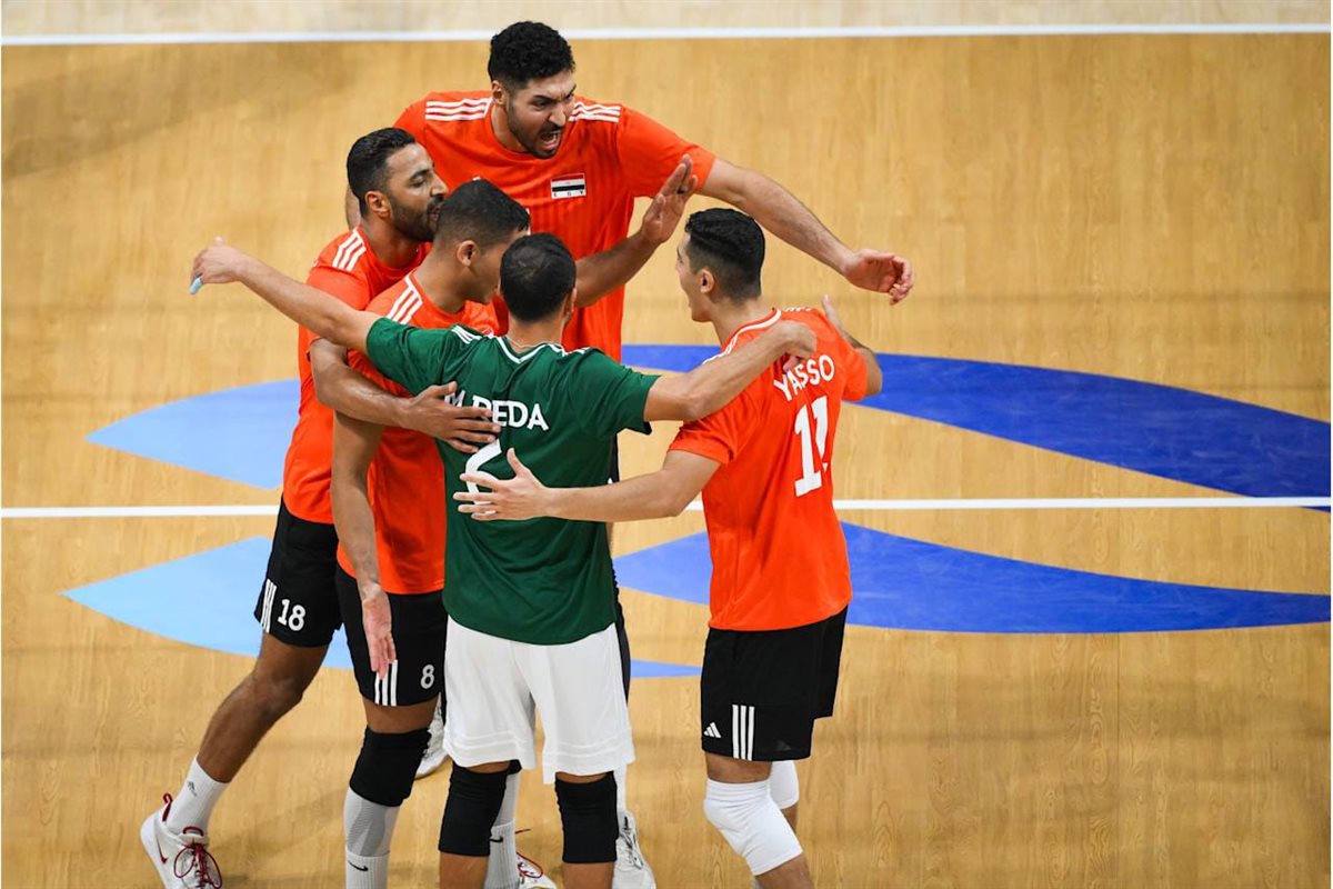 مباراة منتخب الطائرة أمام الفلبين