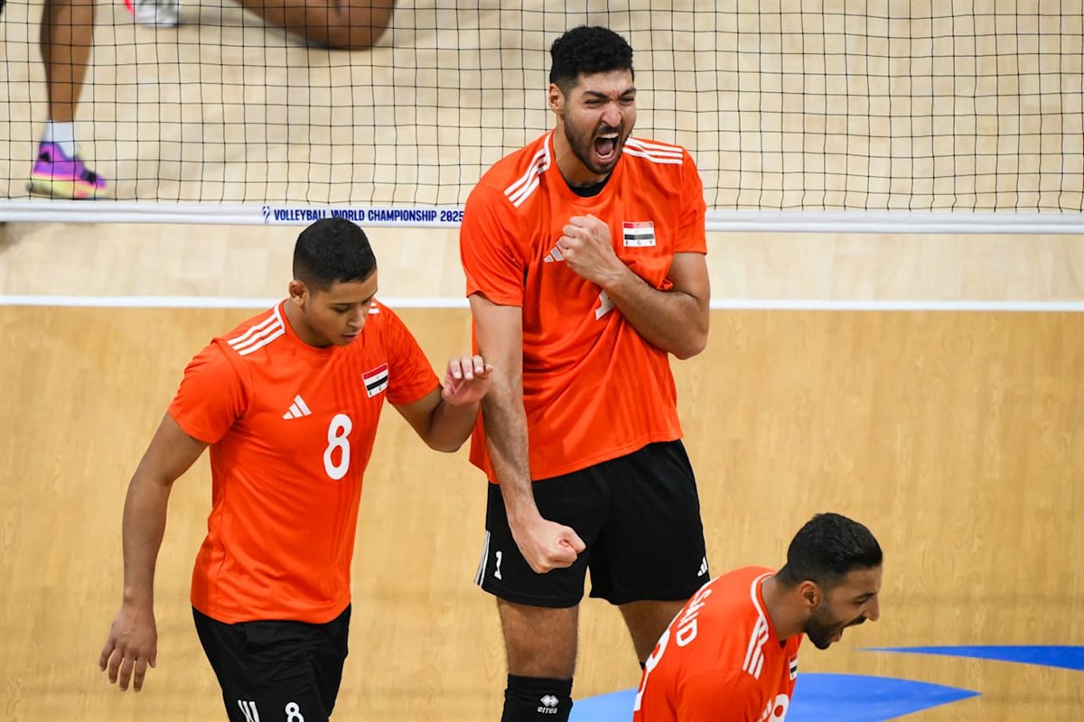 مباراة منتخب الطائرة أمام الفلبين