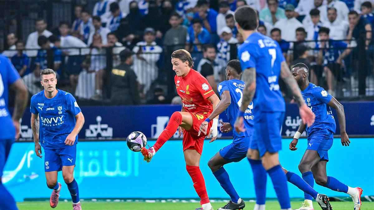 القنوات الناقلة لمشاهدة مباراة الهلال ضد الدحيل بث مباشر الآن في دوري الأبطال الآسيوي