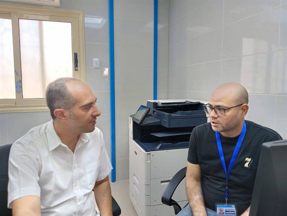 متابعة تقديم الخدمة الطبية للمنتفعين بالرعاية الصحية