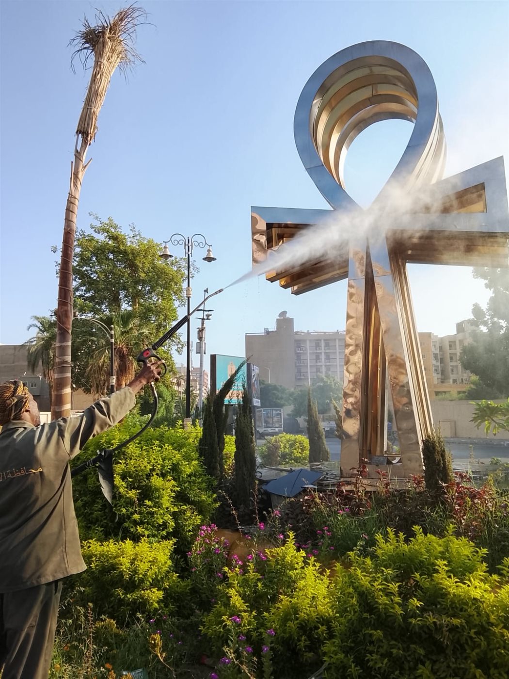 الأقصر تتزين بحملات نظافة مكبرة