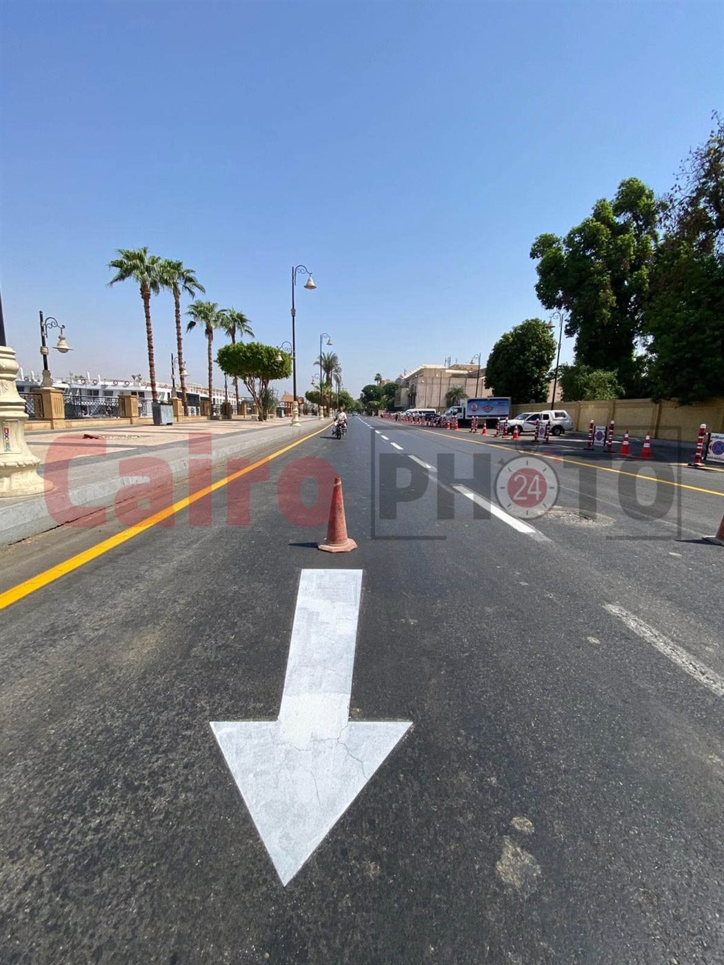 عمال النظافة يعبرون عن سعادتهم في إظهار الأقصر في أبهى صورة