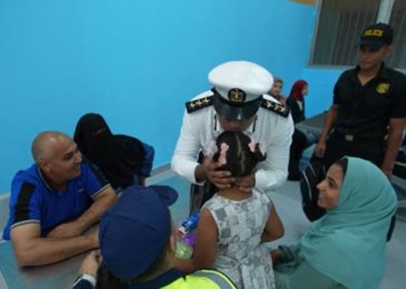 الداخلية توزيع حقائب ومستلزمات مدرسية